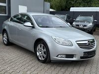 Usado Opel Insignia Edition 131 HP (96 kW) 2008 Prateado Sedan