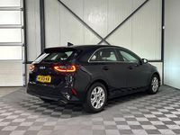Gebraucht Kia Ceed 120 PS (88 kW) 2021 Schwarz Kleinwagen