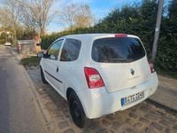 Second-hand Renault Twingo Expression 75 CP (55 kW) 2011 Alb Hatchback