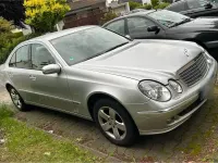Gebraucht Mercedes E280 177 PS (130 kW) 2004 Silber Limousine