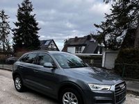 Gebraucht Audi Q3 Design 150 PS (110 kW) 2017 Grau SUV