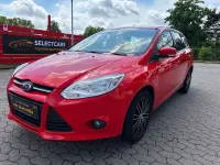 Gebraucht Ford Focus 125 PS (91 kW) 2013 Rot Limousine