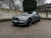 Gebraucht BMW 730 245 PS (180 kW) 2009 Grau Limousine
