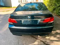 Gebraucht BMW 750 367 PS (269 kW) 2006 Blau Limousine