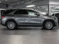 Gebraucht Mercedes GLE300 269 PS (197 kW) 2025 Grau SUV