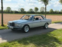 Gebraucht Mercedes 230 136 PS (100 kW) 1984 Silber Coupé