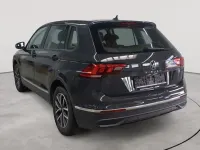 Gebraucht VW Tiguan 150 PS (110 kW) 2023 Uranograu SUV