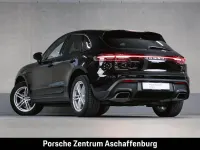 Gebraucht Porsche Macan 265 PS (194 kW) 2023 Schwarz SUV