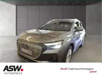 Gebraucht Audi Q4 e-tron Basis 150 kW (204 PS) 2023 Taifungrau metallic SUV