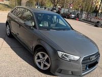 Second-hand Audi A3 116 CP (85 kW) 2018 Galben Berlinǎ