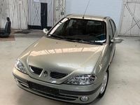 Gebraucht Renault Mégane 107 PS (78 kW) 2001 Grün Kleinwagen
