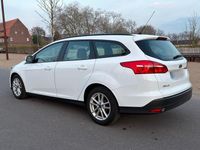 Gebraucht Ford Focus 95 PS (69 kW) 2016 Weiß Kombi