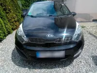 Gebraucht Kia Rio 109 PS (80 kW) 2012 Schwarz Kleinwagen