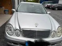 Gebraucht Mercedes E220 150 PS (110 kW) 2002 Silber Limousine