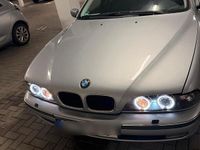 Gebraucht BMW 528 198 PS (145 kW) 1998 Silber Limousine