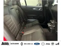 Gebraucht Alfa Romeo Giulia Veloce 209 PS (153 kW) 2023 Colore esterno (?ervená alfa) Limousine
