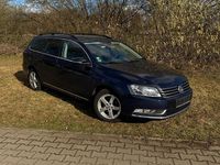 Gebraucht VW Passat 140 PS (102 kW) 2013 Blau Kombi