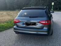 Gebraucht Audi A4 S-Line 177 PS (130 kW) 2014 Grau Kombi