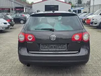 Gebraucht VW Passat 122 PS (89 kW) 2010 Schwarz Kombi
