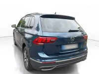 Gebraucht VW Tiguan Life 150 PS (110 kW) 2021 Nightshade blue metallic SUV
