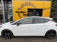 Używany Opel Astra Ultimate 145 KM (106 kW) 2021 Biały Sedan/Limuzyna