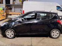 Gebraucht Hyundai i10 67 PS (49 kW) 2014 Schwarz Kleinwagen