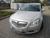 Gebraucht Opel Insignia 140 PS (102 kW) 2009 Silber Kombi