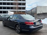Gebraucht Mercedes E220 170 PS (125 kW) 2014 Blau Limousine