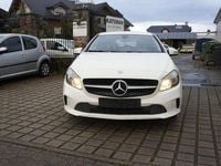 Gebraucht Mercedes A200 136 PS (100 kW) 2015 Weiß Limousine