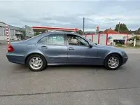 Używany Mercedes E280 Avantgarde 177 KM (130 kW) 2004 Niebieski Sedan/Limuzyna