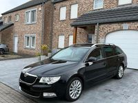 Gebraucht Skoda Superb 170 PS (125 kW) 2013 Schwarz Kombi