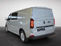 Gebraucht VW Transporter 150 PS (110 kW) 2026 Rot (light grey metallic) Van