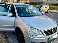 Gebraucht VW Polo Basis 64 PS (47 kW) 2005 Silber Kleinwagen