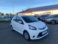 Gebraucht Toyota Aygo Cool 68 PS (50 kW) 2012 Weiß metallic Kleinwagen