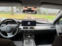 Gebraucht BMW 523 177 PS (130 kW) 2006 Schwarz Limousine