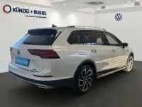 Gebraucht VW Golf Alltrack 200 PS (147 kW) 2023 Weiß Kombi