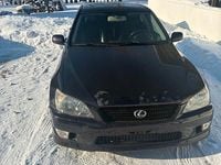 Gebraucht Lexus IS300 213 PS (156 kW) 2003 Violett Limousine