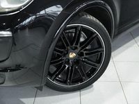 Second-hand Porsche Cayenne Platinum Edition 263 CP (193 kW) 2017 Negru SUV