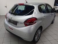 Gebraucht Peugeot 208 Allure 110 PS (80 kW) 2017 Grau Kleinwagen