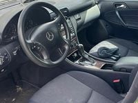 Gebraucht Mercedes C220 150 PS (110 kW) 2005 Silber Limousine
