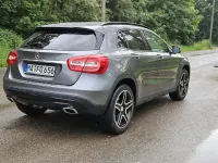 Gebraucht Mercedes GLA200 156 PS (114 kW) 2016 Grau SUV