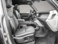 Gebraucht Land Rover Defender SE Dynamic 400 PS (294 kW) 2023 Manufacturer SUV