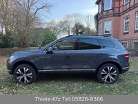 Gebraucht VW Touareg 262 PS (192 kW) 2016 Grau SUV