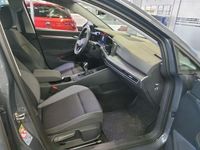 Gebraucht VW Golf VII Active 150 PS (110 kW) 2021 Delfingrau metallic (metallic) Kleinwagen