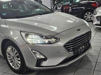 Gebraucht Ford Focus Titanium 120 PS (88 kW) 2019 Silber Kombi