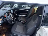 Gebraucht Mini ONE 75 PS (55 kW) 2011 Pepper white Kleinwagen