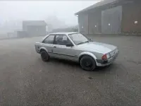 Gebraucht Ford Escort 69 PS (50 kW) 1984 Silber Coupé