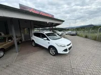 Gebraucht Ford Kuga Trend 163 PS (119 kW) 2014 Weiß SUV