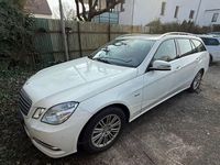 Gebraucht Mercedes E200 184 PS (135 kW) 2011 Weiß Kombi