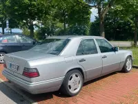 Brugt Mercedes E220 150 HK (110 kW) 1995 Sølv Sedan